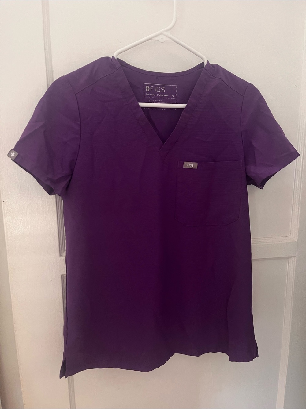 FIGS Catarina One Pocket Scrub Top Ultra Violet Size XS